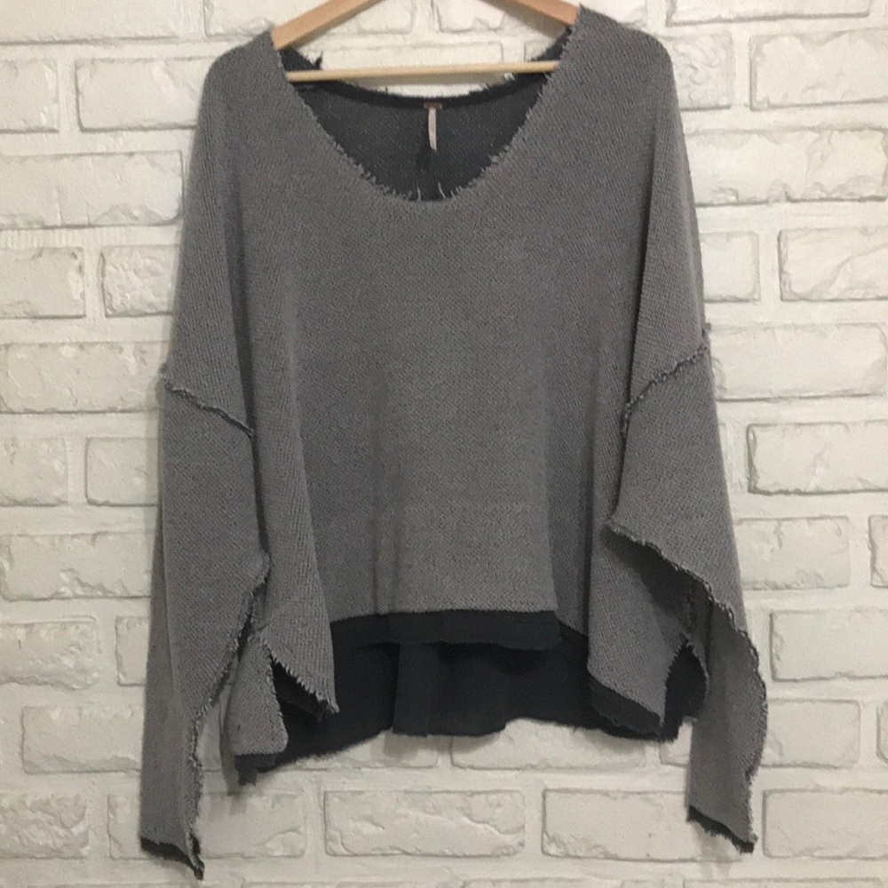 Free People Scope neck sweatshirt top. Medium.